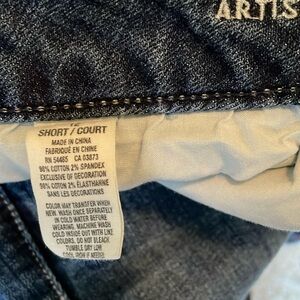 American Eagle Artist Jean, size 12 short.